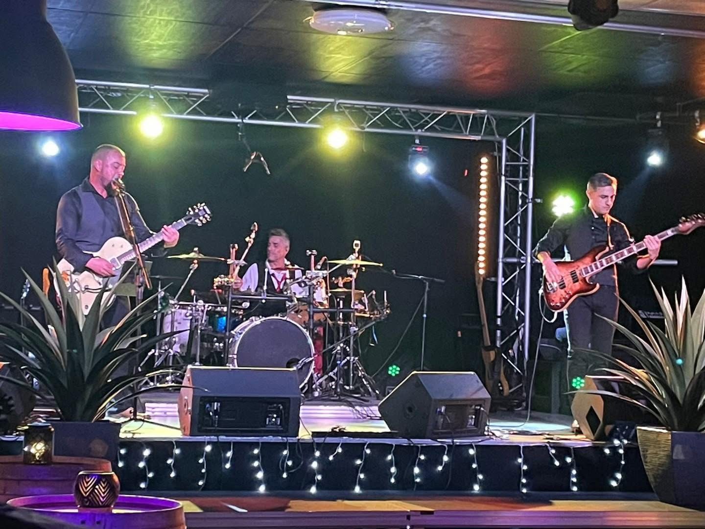 Photo du groupe Rootshakers